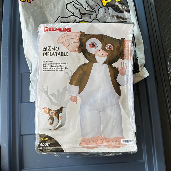 NEW Never Opened Adult Gizmo Inflatable Costume - Gremlins (One size fits most) - Picture 3 of 5